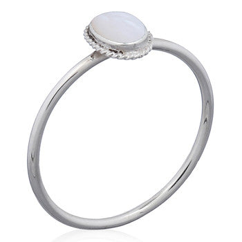 Dainty Antique-Look Ring with White Shell in Sterling Silver