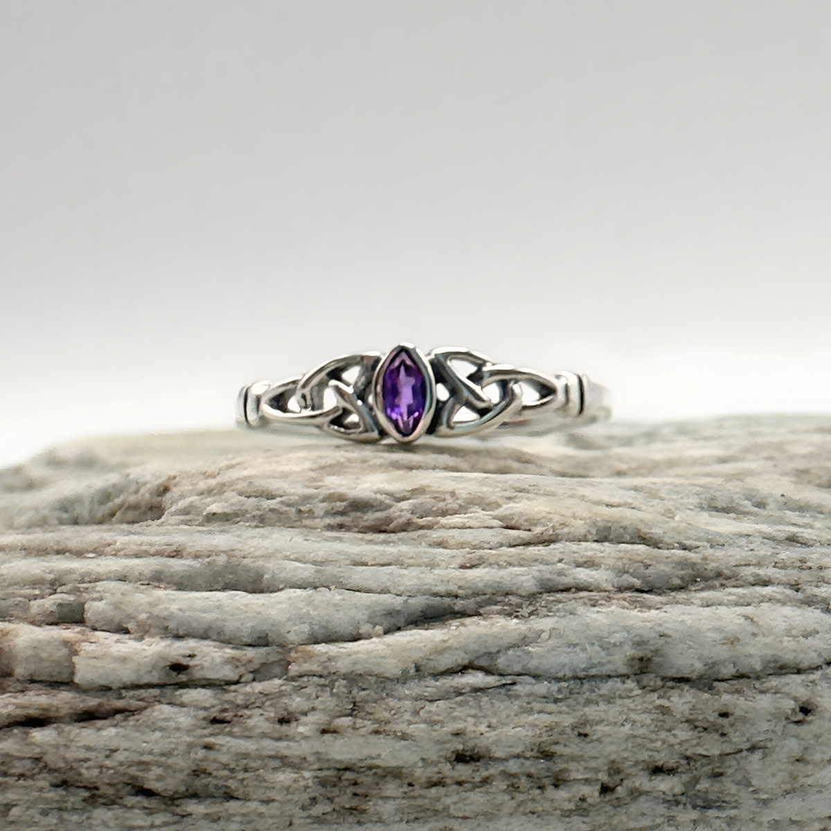 Whispers of the Trinity – Dainty Amethyst Celtic Knot Ring